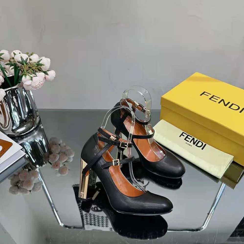 Fendi Delfina Black Leather High-Heeled Pumps for Women in Black Fendi Delfina Black Leather High-Heeled Pumps for Women in Black