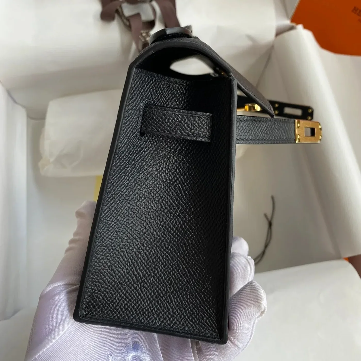 Hermes Kelly Pochette Top Handle Bag in Noir Epsom Gold Hardware Hermes Kelly Pochette Top Handle Bag in Noir Epsom Gold Hardware