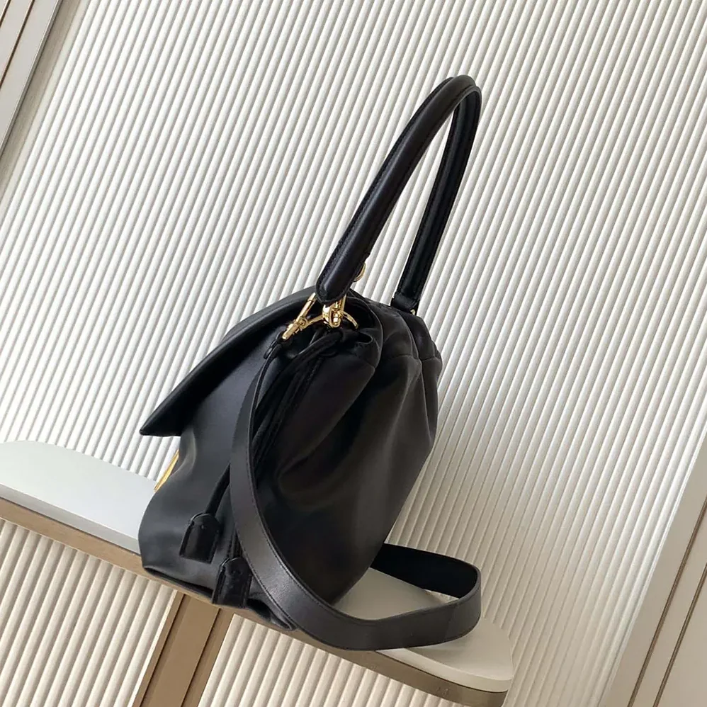 Fendi Mamma Baguette Large Nappa Leather Bag for Women