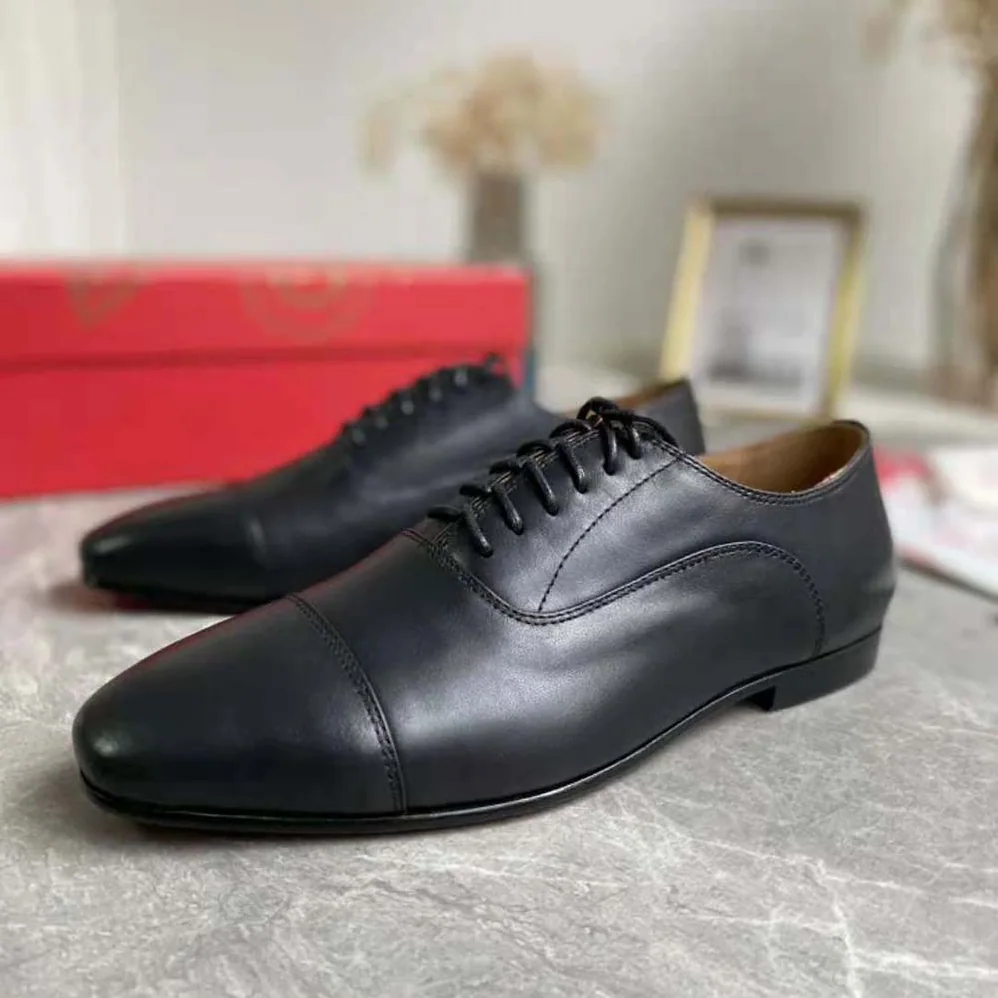 Christian Louboutin Greggo in Calf Leather for Men in Black