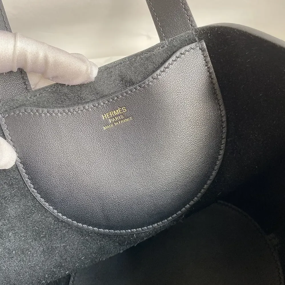 Hermes In the Loop 18 Handbag Clemence Leather for Women in Black/Gold