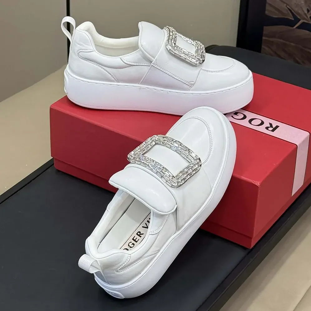 Roger Vivier Viv' Up Sneakers in Leather for Women in White