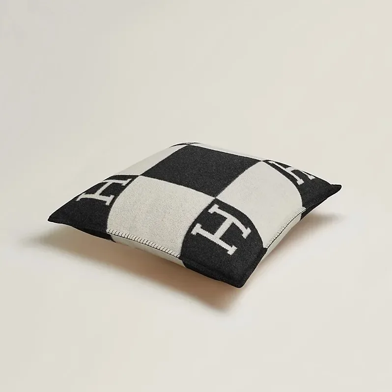 Bedding Set Hermes: Avalon Throw Blanket + Avalon Pillow Large Model