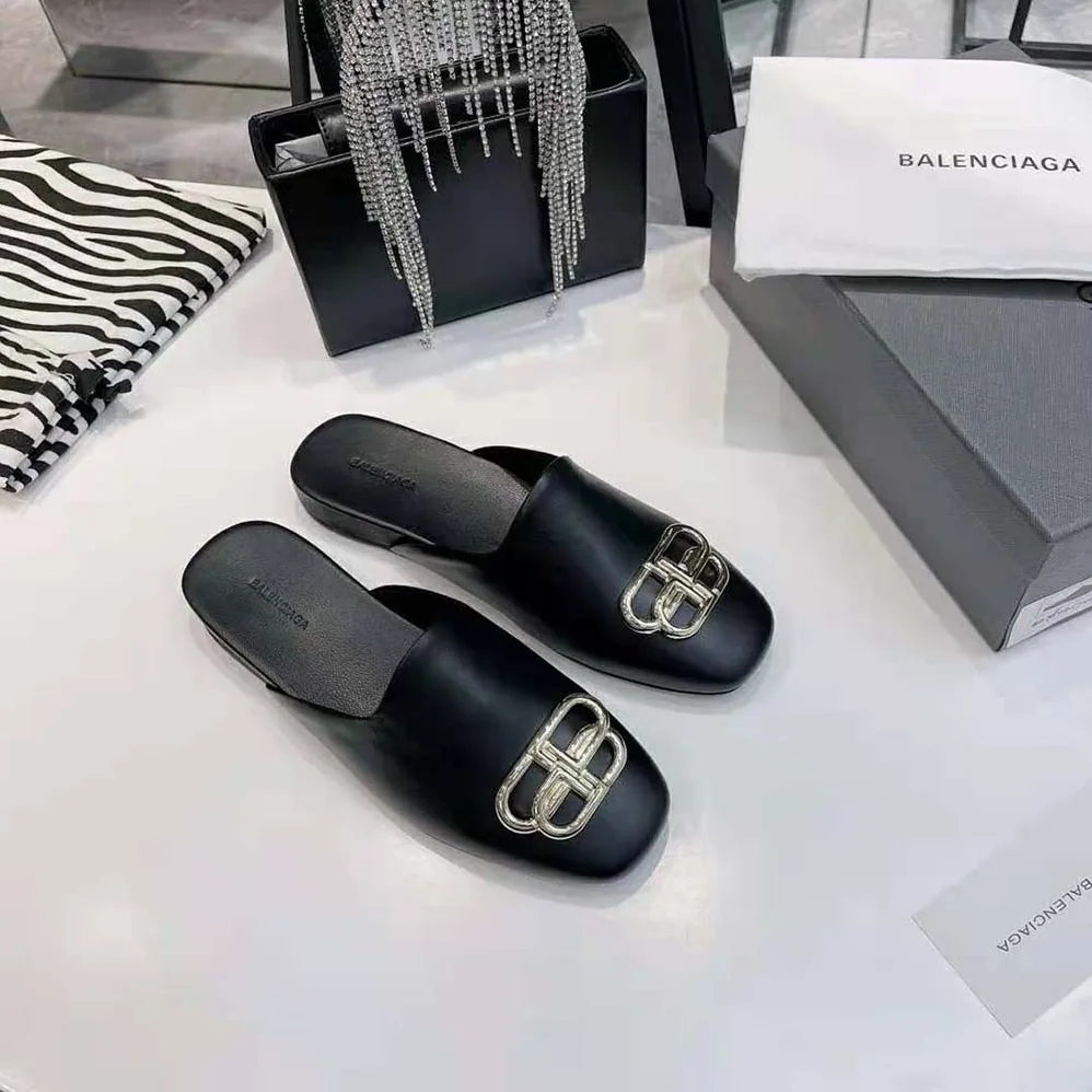 Balenciaga Cosy BB Slide in Black Smooth Calfskin Aged for Women in gold Hardware Balenciaga Cosy BB Slide in Black Smooth Calfskin Aged for Women in gold Hardware