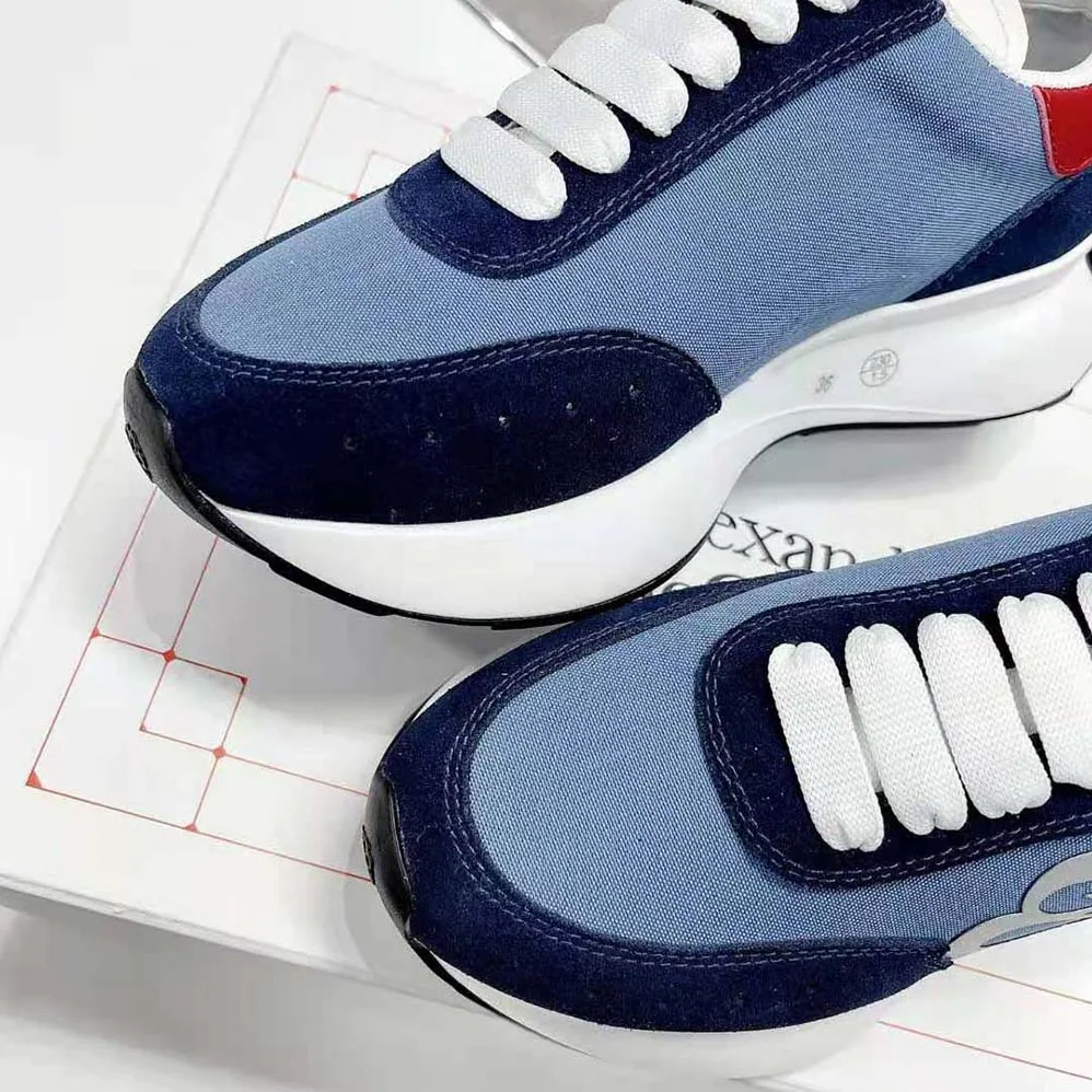 Alexander Mcqueen Sprint Runner in Calf Leather for Unisex in Blue Alexander Mcqueen Sprint Runner in Calf Leather for Unisex in Blue