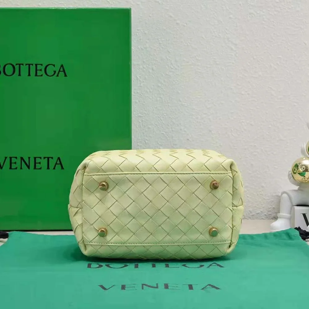 Bottega Veneta Mini Bauletto in Intrecciato Nappa Leather for Women in Yellow Bottega Veneta Mini Bauletto in Intrecciato Nappa Leather for Women in Yellow