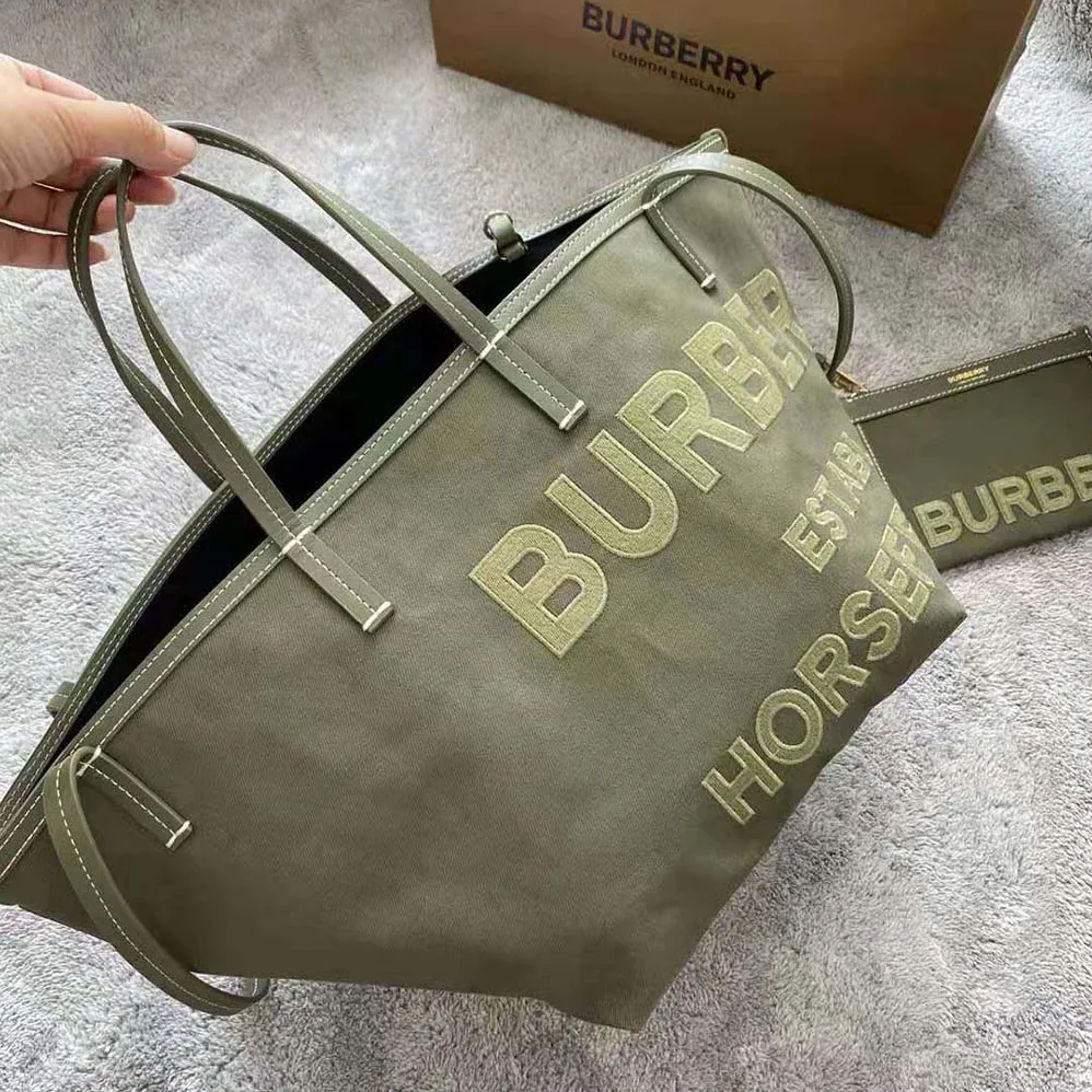 Burberry Mini Horseferry Linen Cotton Canvas Beach Tote for Women in Green