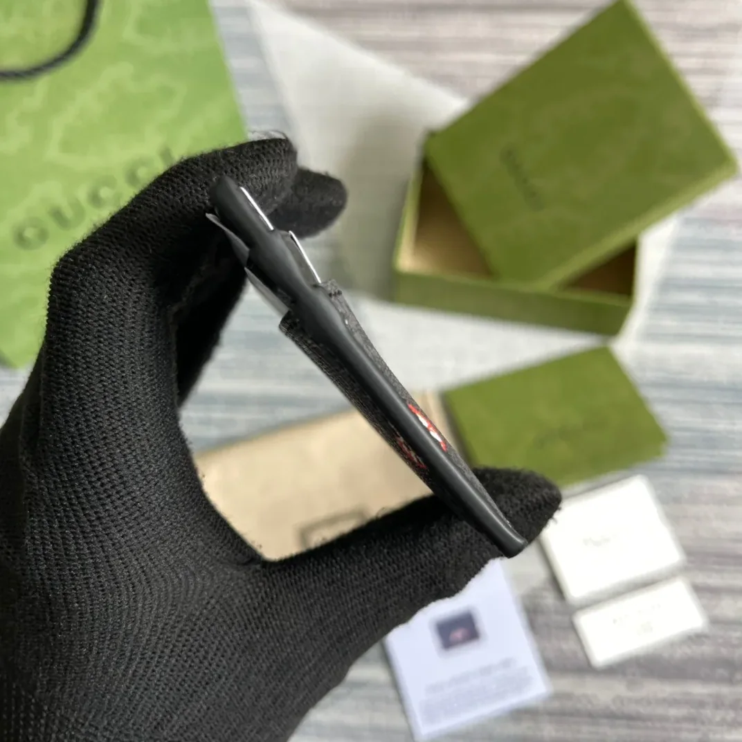 Gucci Card Case Black with Bees / Gucci Card Case Black with Bees /