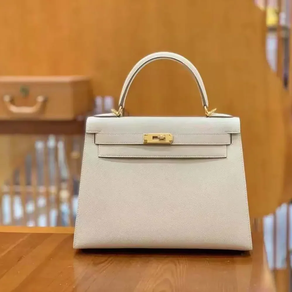 Hermes Kelly Bag 25 Epsom Leather for Women in White Hermes Kelly Bag 25 Epsom Leather for Women in White