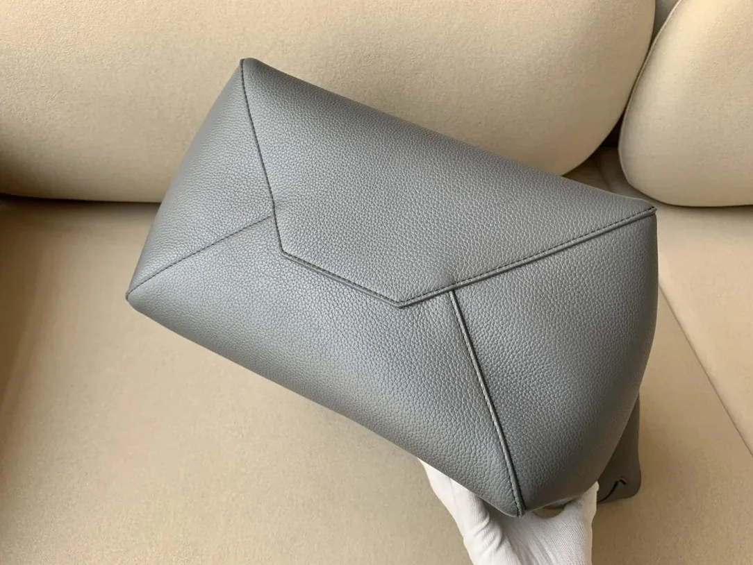 Celine Small Cabas Phantom In Soft Grained Grey / .10DC Celine Small Cabas Phantom In Soft Grained Grey / .10DC