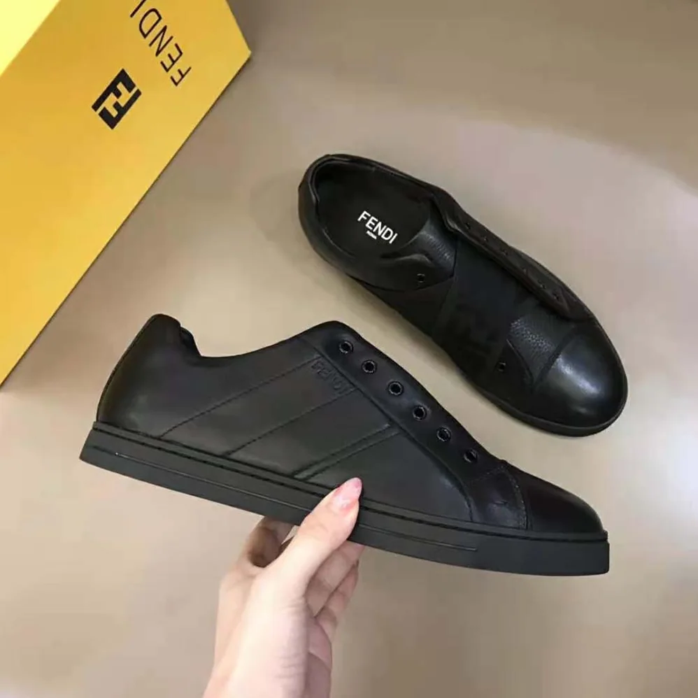 Fendi Sneakers Black Leather Slip for Men in ons Fendi Sneakers Black Leather Slip for Men in ons