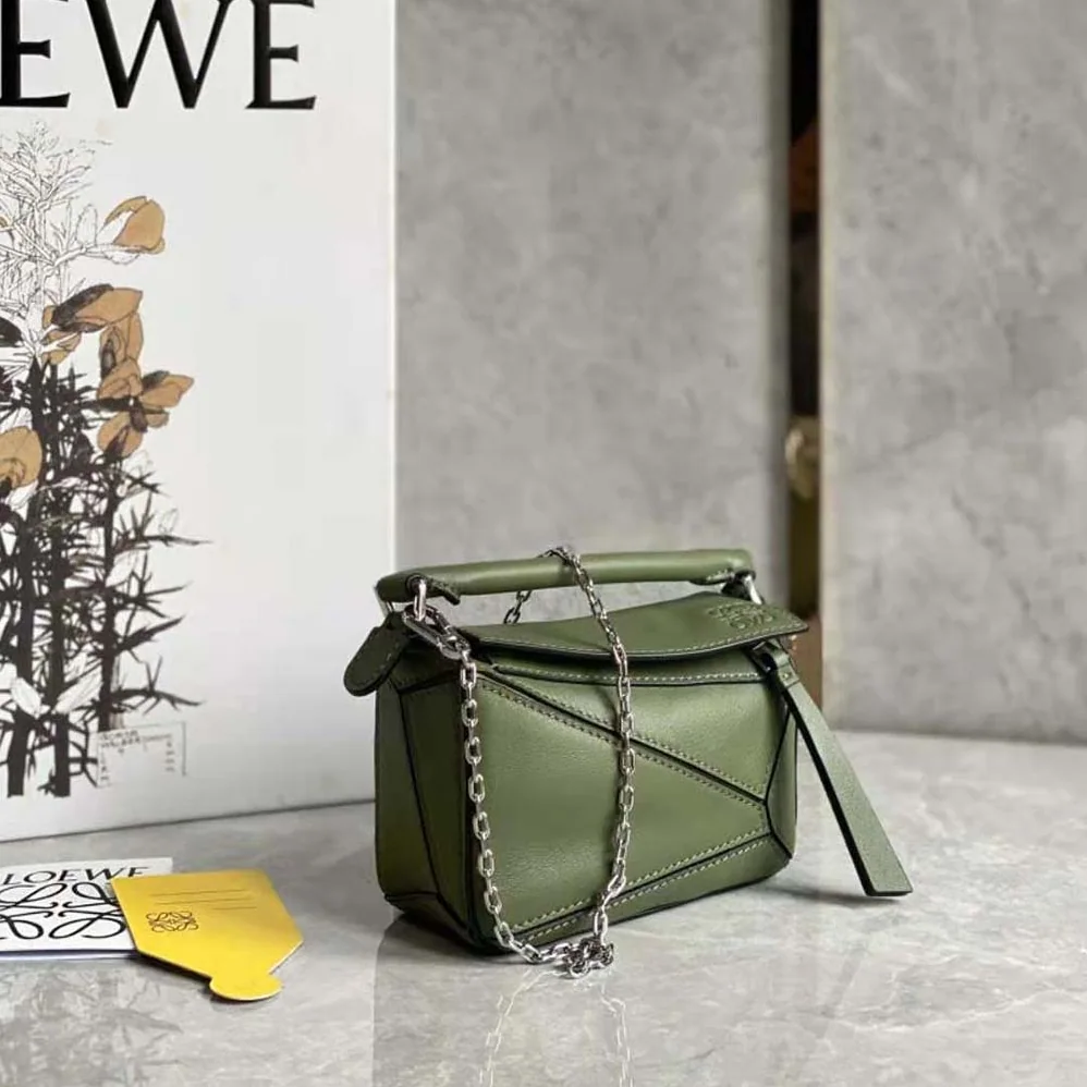 Loewe Nano Puzzle Bag in Classic Calfskin for Women in Green