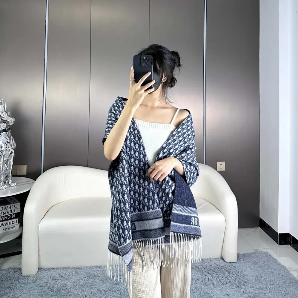 Dior Oblique Scarf Ecru and Navy Blue Cashmere for Unisex Dior Oblique Scarf Ecru and Navy Blue Cashmere for Unisex