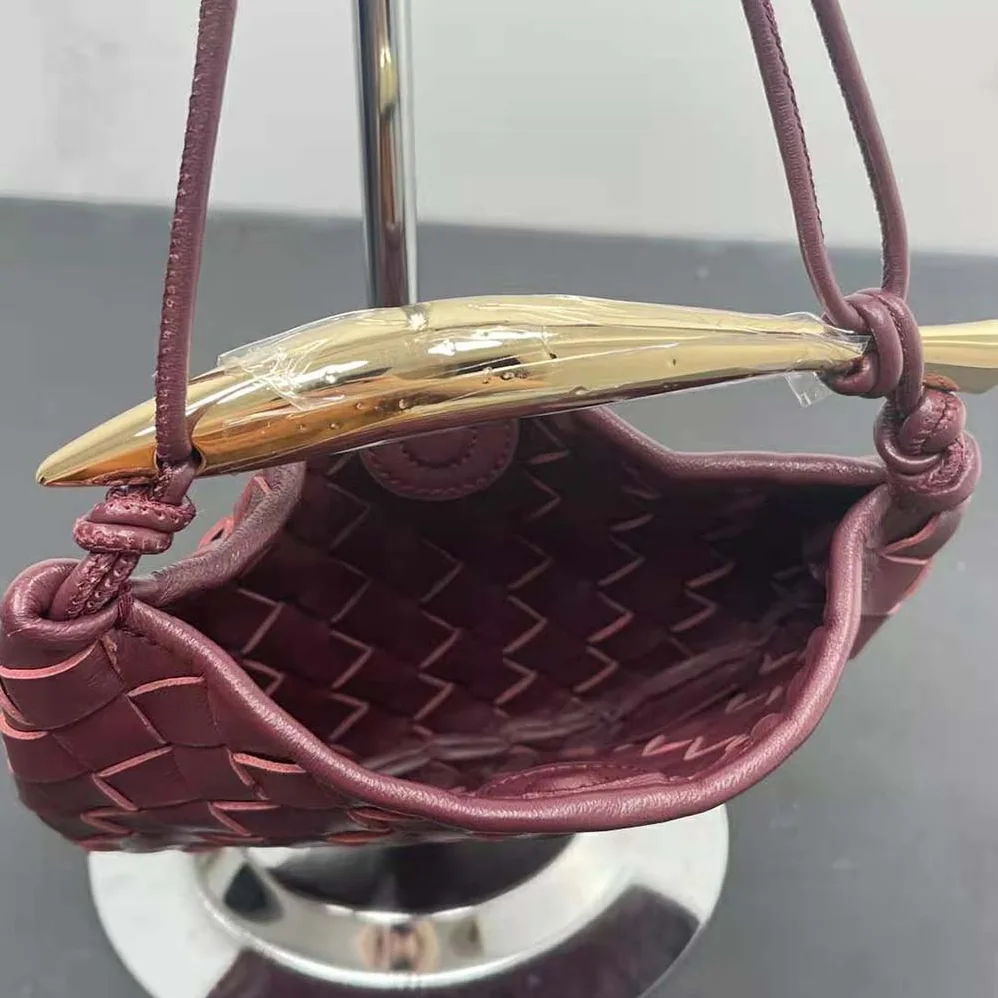 Bottega Veneta Mini Sardine in Supple Lambskin Leather for Women in Maroon