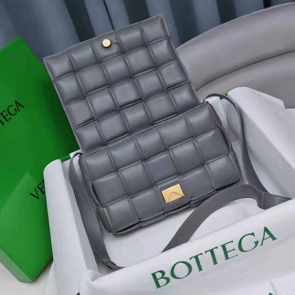 Bottega Veneta Padded Cassette Padded Intreccio Leather Cross-Body Bag for Women in Gray Bottega Veneta Padded Cassette Padded Intreccio Leather Cross-Body Bag for Women in Gray
