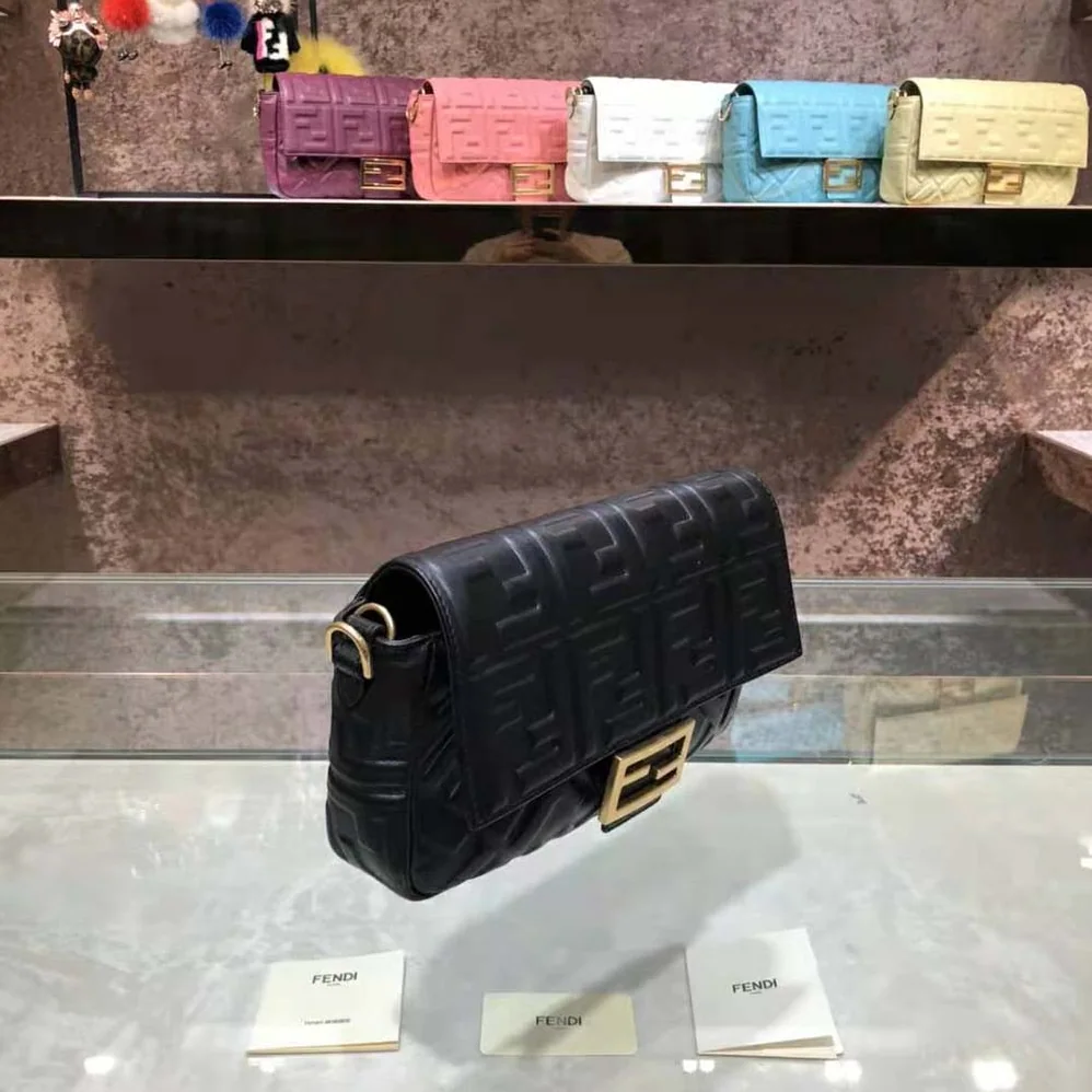 Fendi Iconic Medium Baguette Black Leather Bag for Women Fendi Iconic Medium Baguette Black Leather Bag for Women