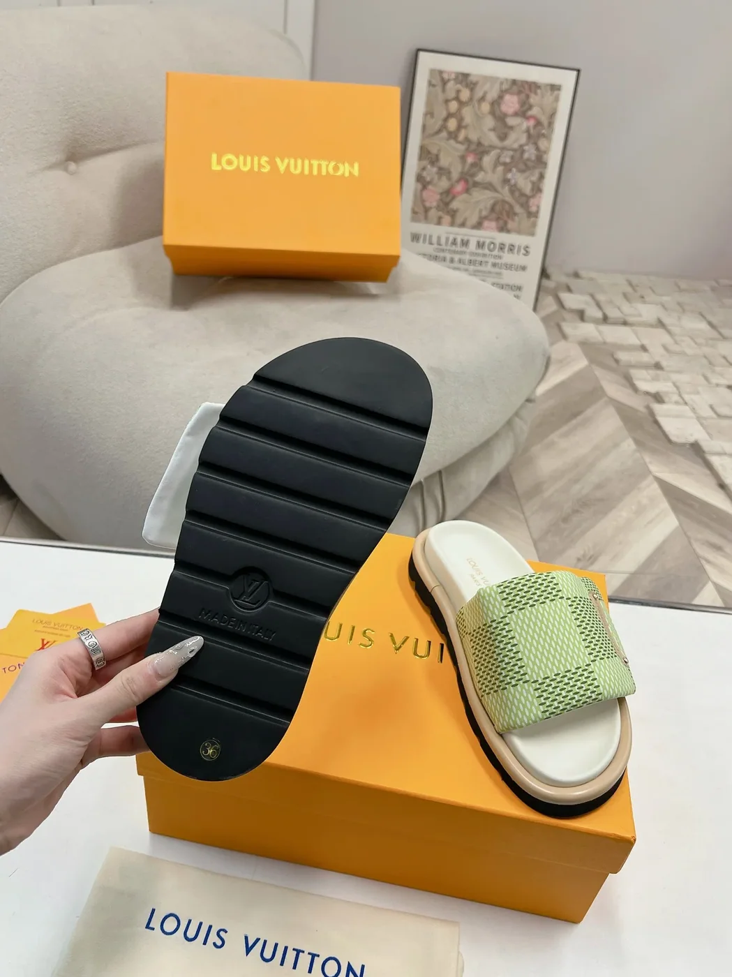 Louis Vuitton Slipper Pillow Flat Comfort Mule Beige