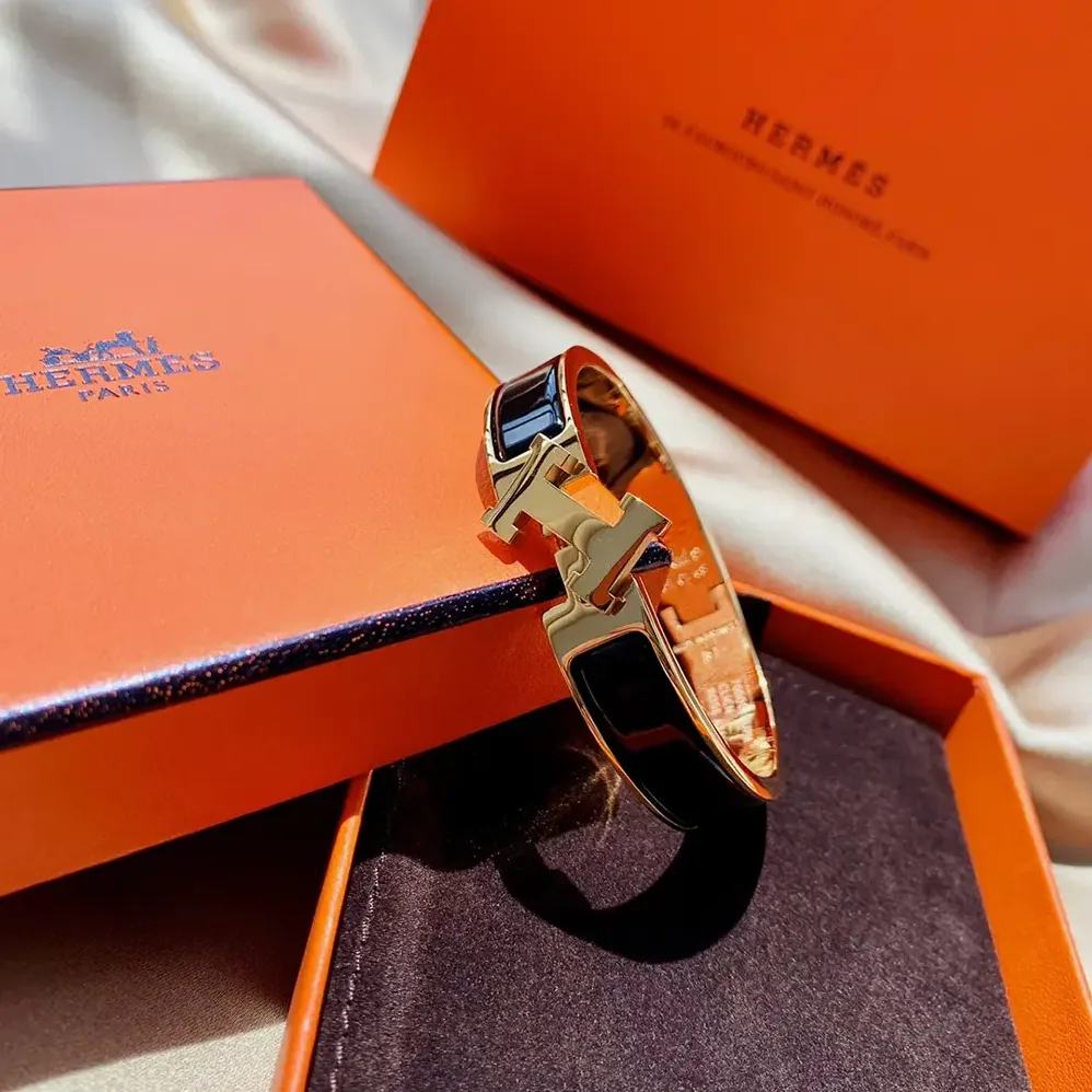 Hermes Clic H Bracelet for Unisex in Black