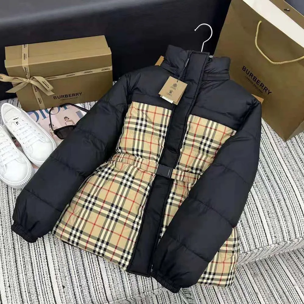 Burberry Reversible Down Puffer Jacket for Women in Black