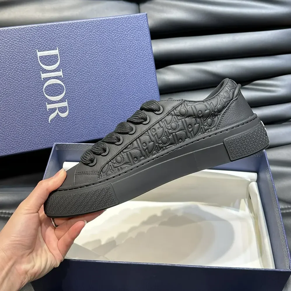Dior B33 Sneaker Black Grained Calfskin and Black Dior Gravity Leather for Men