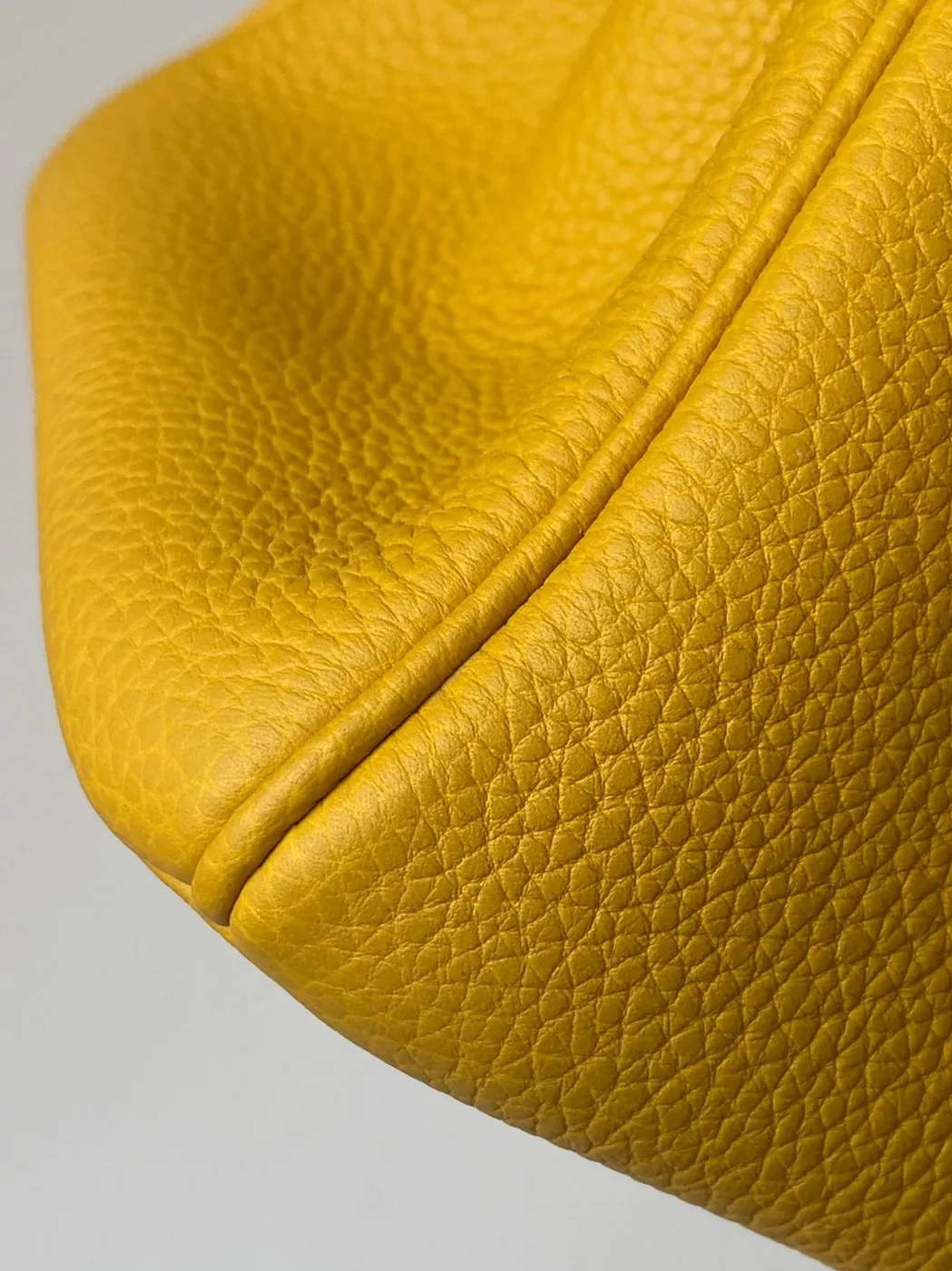 Hermes Birkin Top Handle Bag in Nata Yellow Gold Hardware
