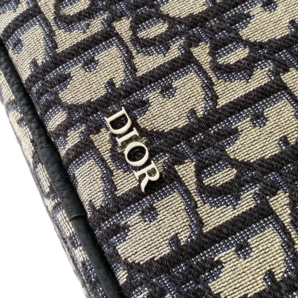 Dior Toiletry Bag Beige and Black Dior Oblique Jacquard for Men Dior Toiletry Bag Beige and Black Dior Oblique Jacquard for Men