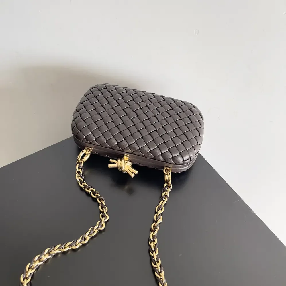 Bottega Veneta Knot Minaudière Clutch in Calfskin Leather for Women in Maroon Bottega Veneta Knot Minaudière Clutch in Calfskin Leather for Women in Maroon