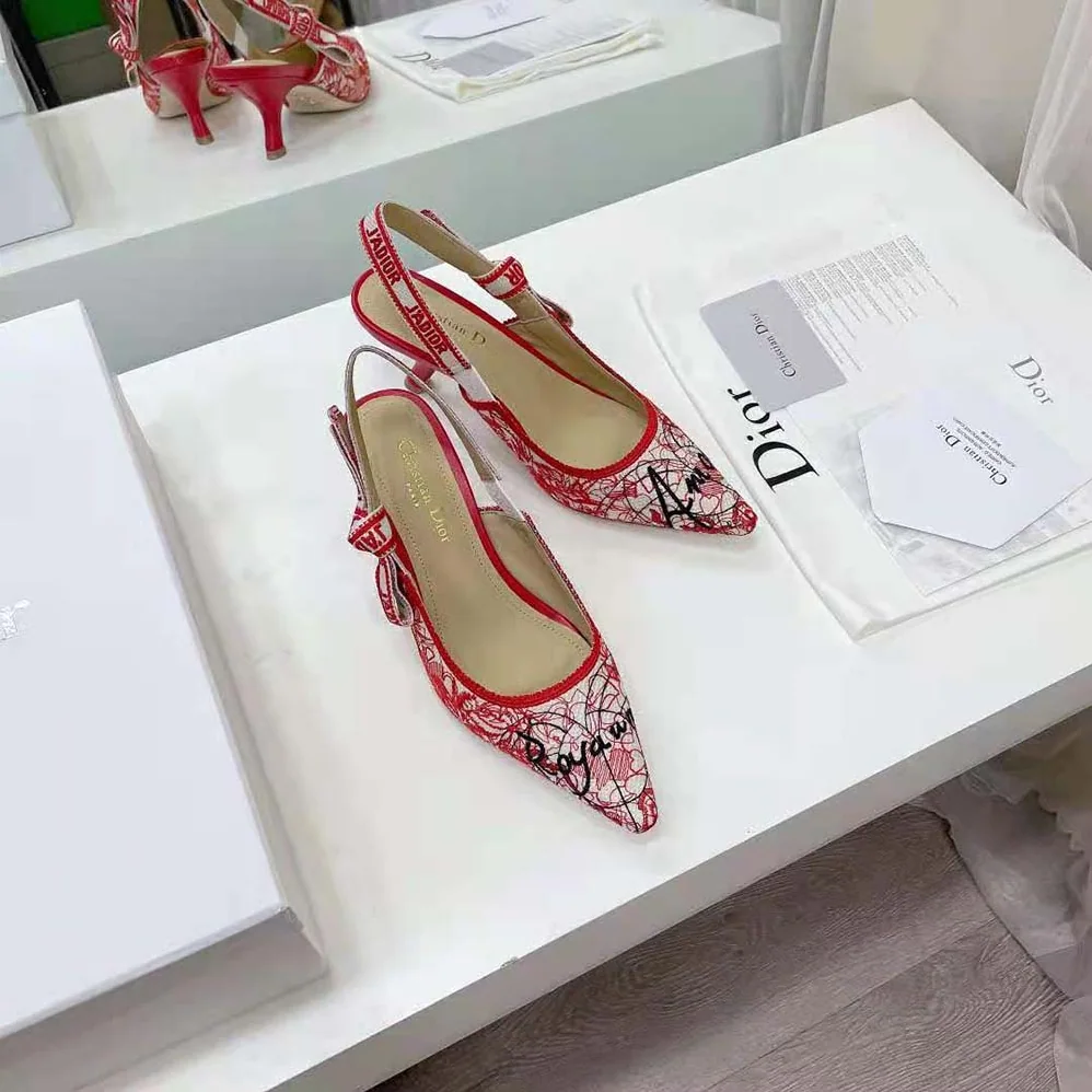 Dior J Adior Dioramour Slingback Pump D-Royaume D Amour Embroidered Cotton for Women Dior J Adior Dioramour Slingback Pump D-Royaume D Amour Embroidered Cotton for Women