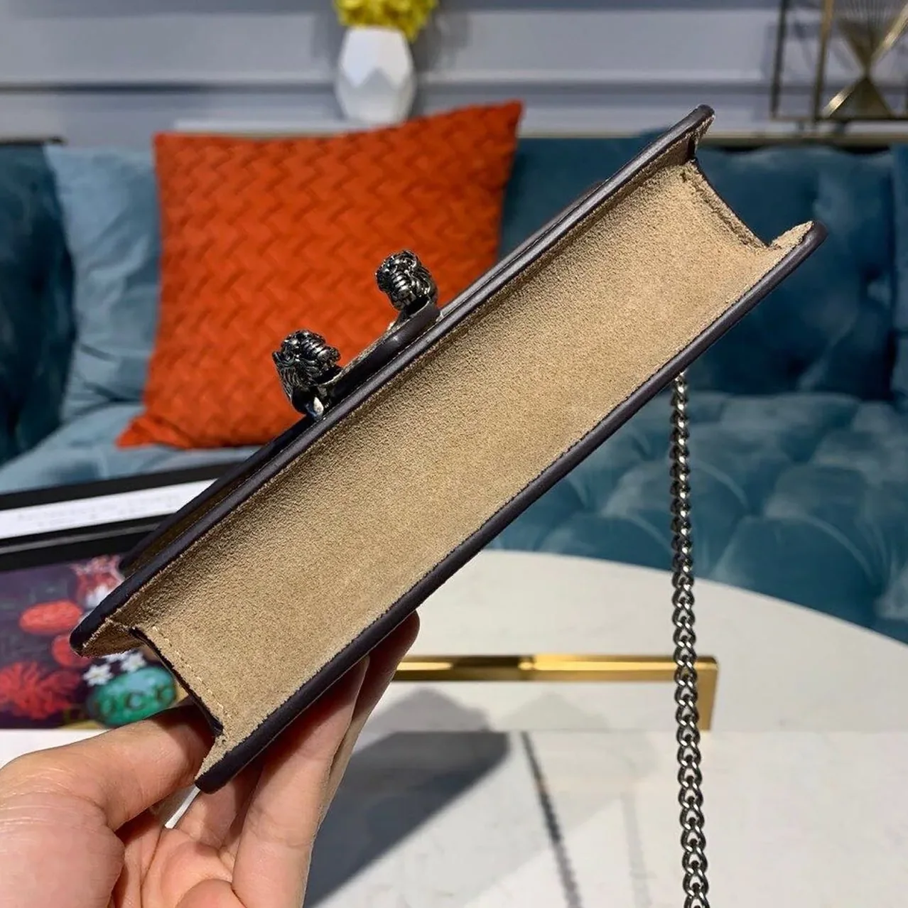 Gucci Dionysus Super Mini Shoulder Bag / Emerald GG Supreme Canvas Made Using An Earth-Conscious Process With Taupe Deta Gucci Dionysus Super Mini Shoulder Bag / Emerald GG Supreme Canvas Made Using An Earth-Conscious Process With Taupe Deta