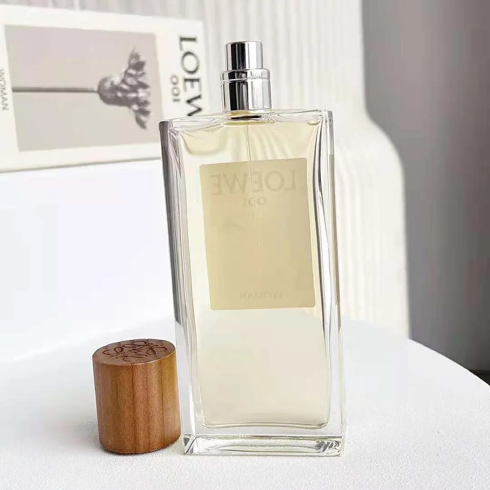Loewe 001 Woman Eau de Parfum 100ml Loewe 001 Woman Eau de Parfum 100ml