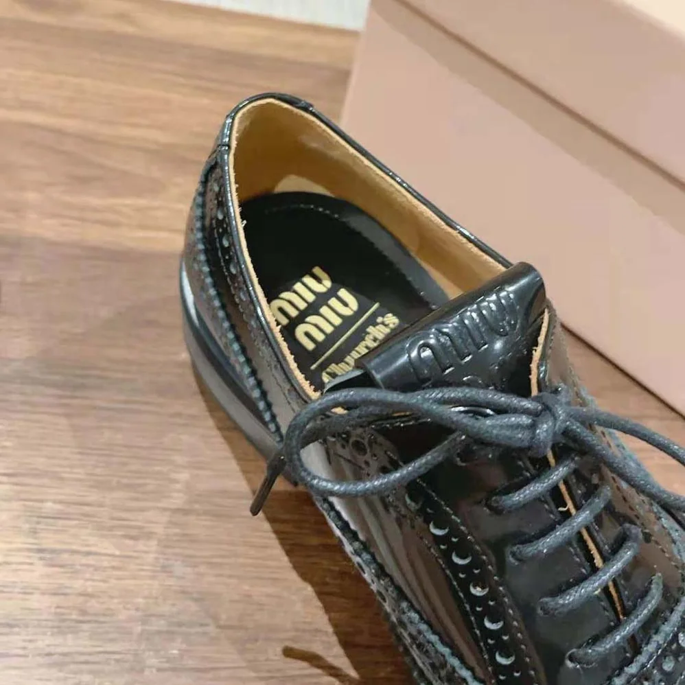 Miu Miu Church's X Miu Miu Brushed Leather Oxford Brogue Shoes for Women Miu Miu Church's X Miu Miu Brushed Leather Oxford Brogue Shoes for Women