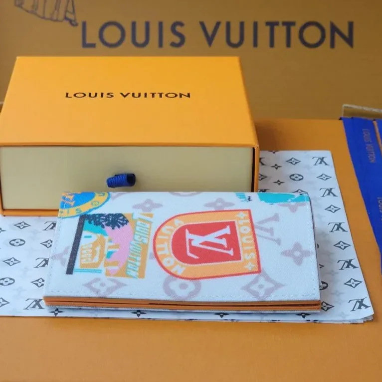 Louis Vuitton Passport Cover Monogram Dune /