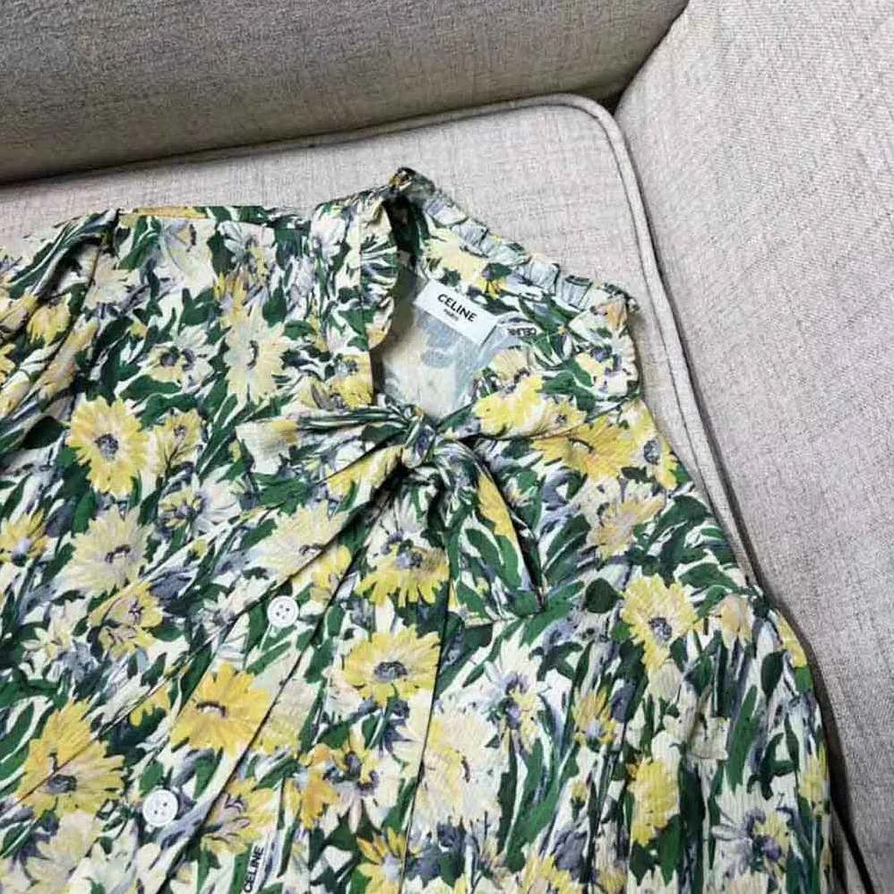 Celine Lavalliere Blouse in Paquerette Crepon for Women in Green