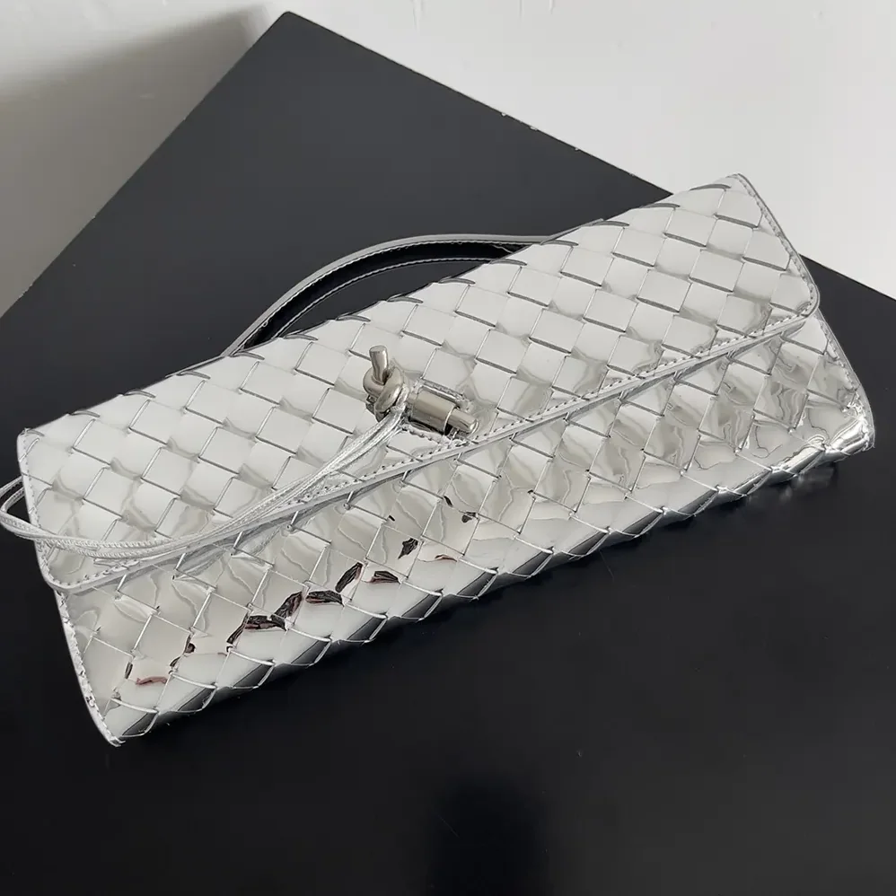 Bottega Veneta Andiamo Clutch in Intrecciato Leather for Women in Silver