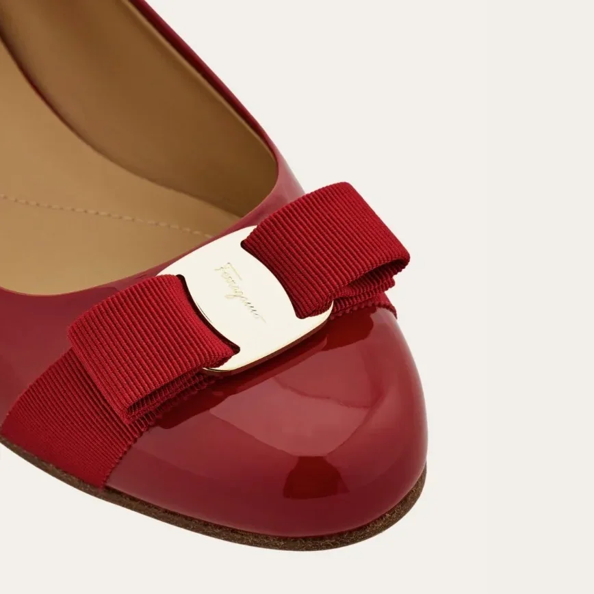 Ferragamo Varina Ballet Flat Red 01A181