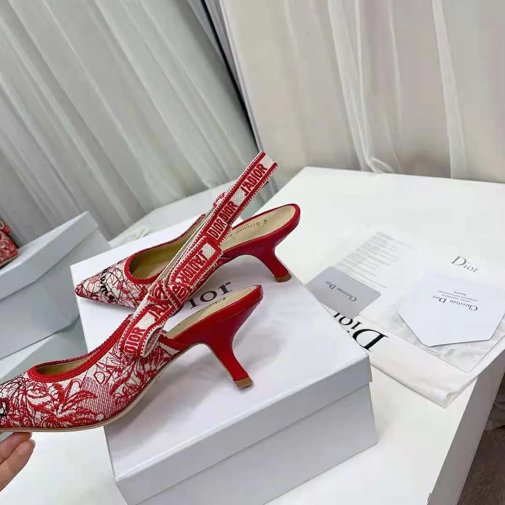 Dior J Adior Dioramour Slingback Pump D-Royaume D Amour Embroidered Cotton for Women Dior J Adior Dioramour Slingback Pump D-Royaume D Amour Embroidered Cotton for Women