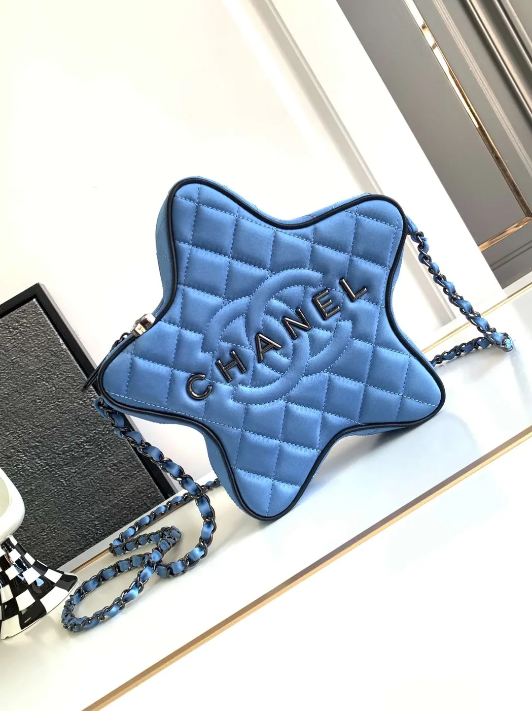 Chanel Star Handbag Red in Blue / Chanel Star Handbag Red in Blue /