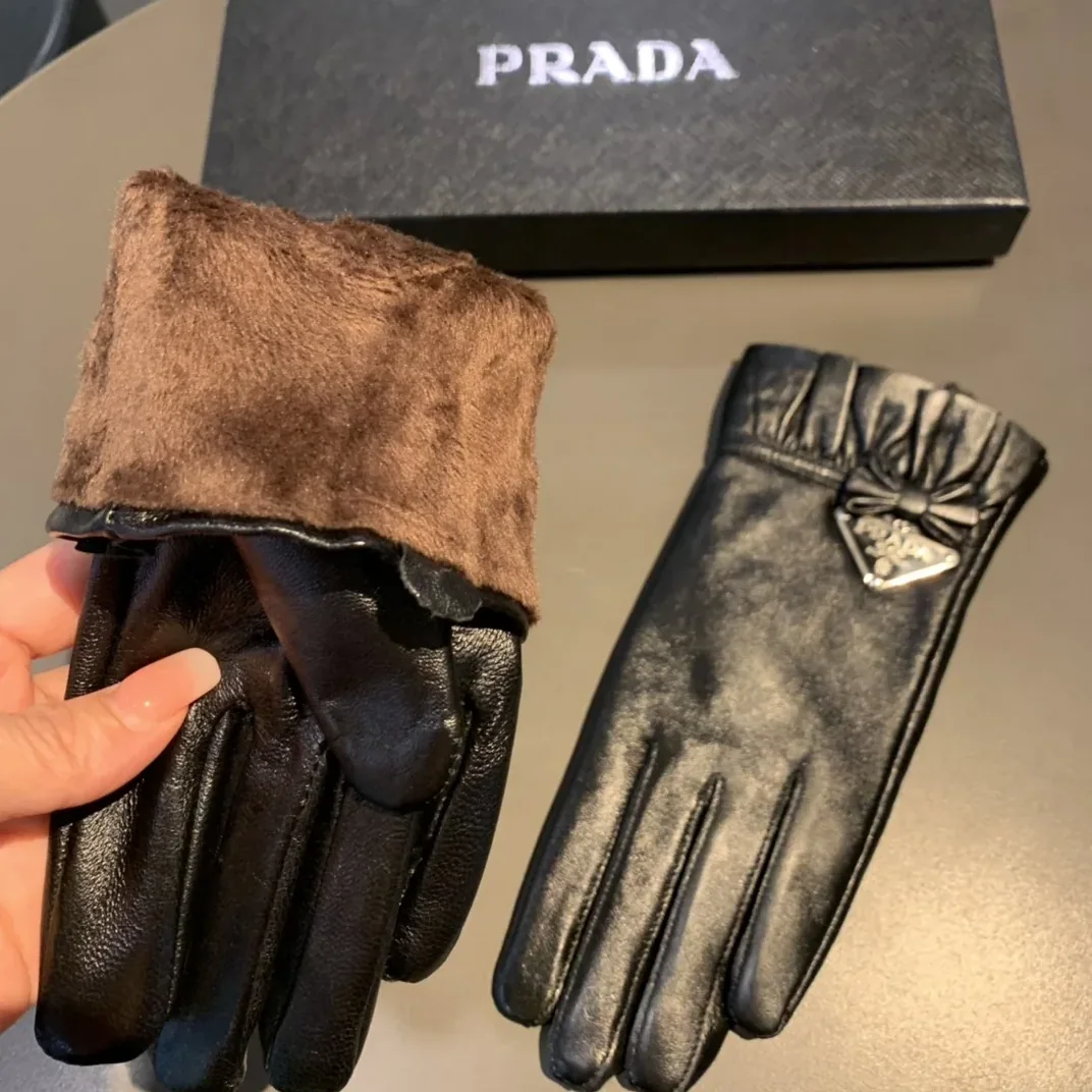 Prada Nappa Gloves In Black Prada Nappa Gloves In Black