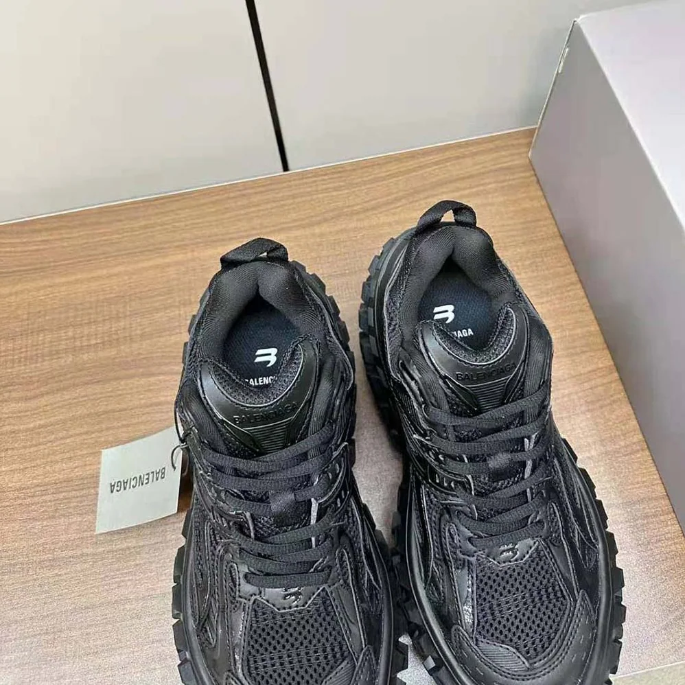 Balenciaga Bouncer Sneaker in Black Mesh and Nylon for Unisex