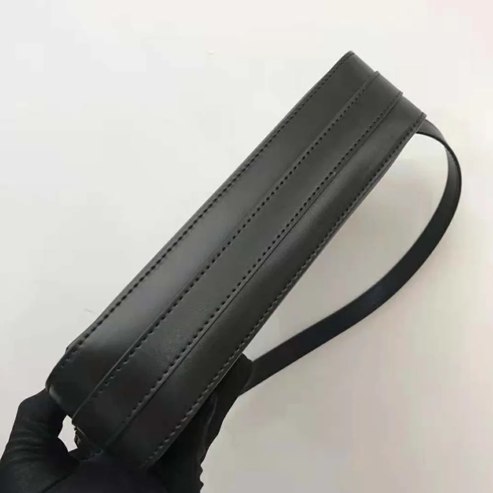 Burberry Leather Catherine Shoulder Bag for Women in Black Burberry Leather Catherine Shoulder Bag for Women in Black