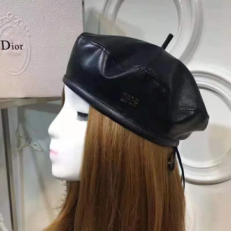 Dior Dior Dream Leather Beret for Women in Black Dior Dior Dream Leather Beret for Women in Black