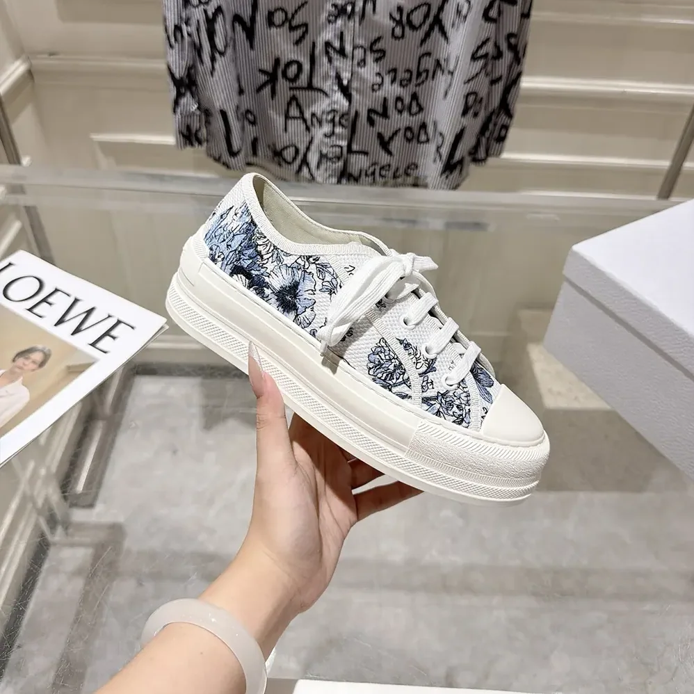 Dior Dioriviera Walk'n'Dior Sneaker White and Blue Toile de Jouy Floral Garden Embroidered Cotton for Women Dior Dioriviera Walk'n'Dior Sneaker White and Blue Toile de Jouy Floral Garden Embroidered Cotton for Women
