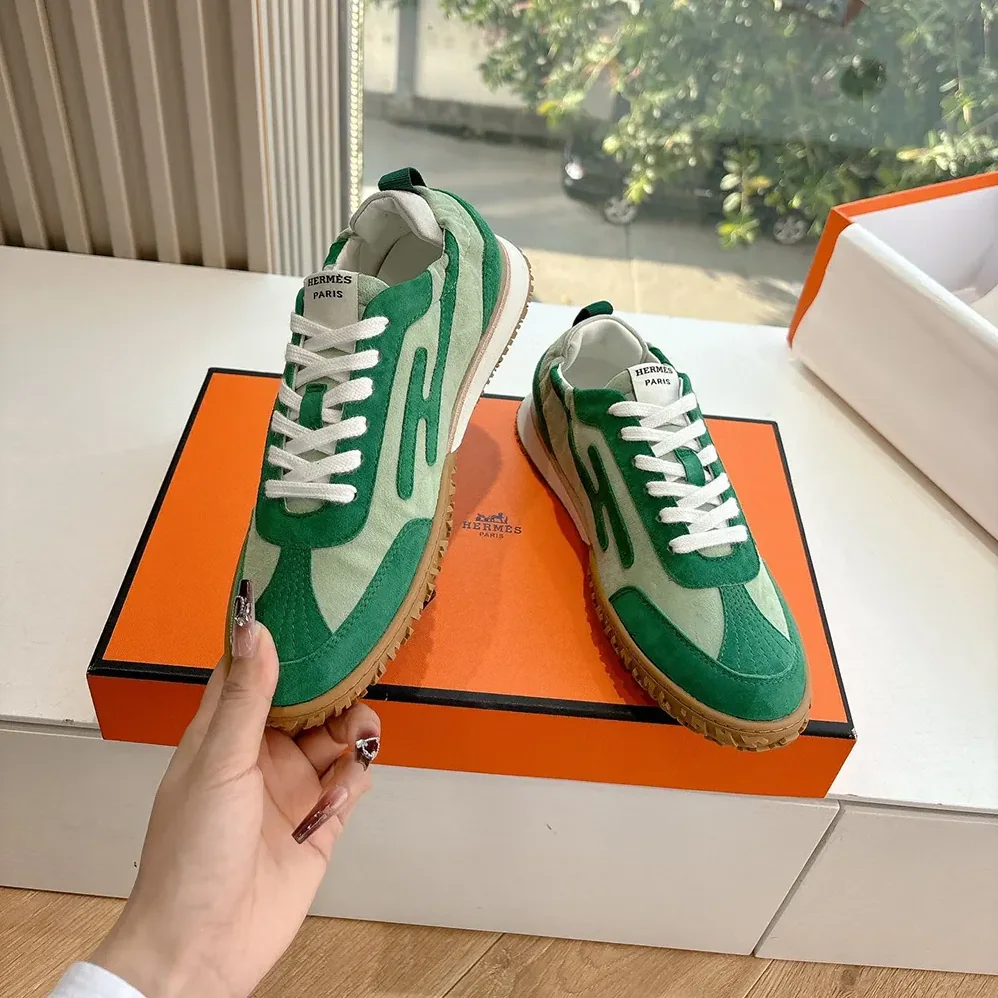Hermes Jet Sneaker in Technical Canvas and Suede Goatskin for Unisex in Green