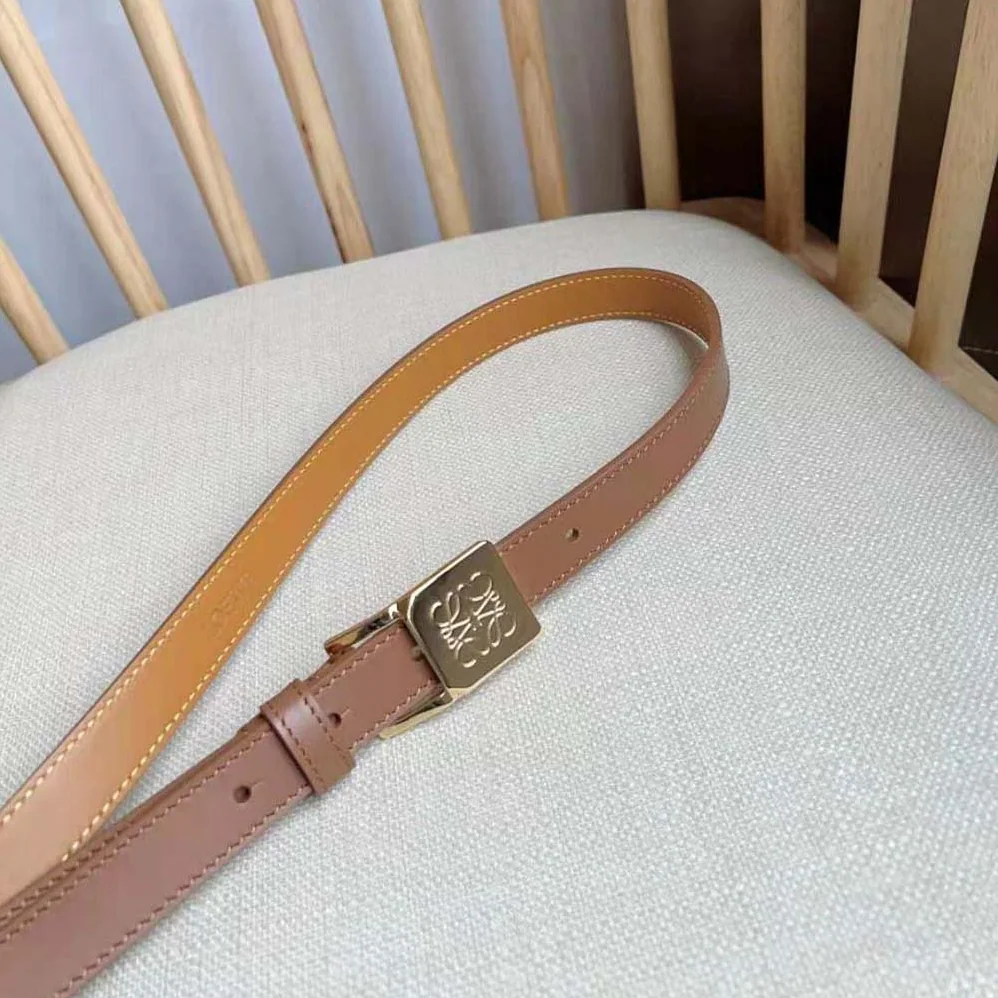 Loewe Amazona Padlock Belt in Smooth Calfskin for Women Loewe Amazona Padlock Belt in Smooth Calfskin for Women