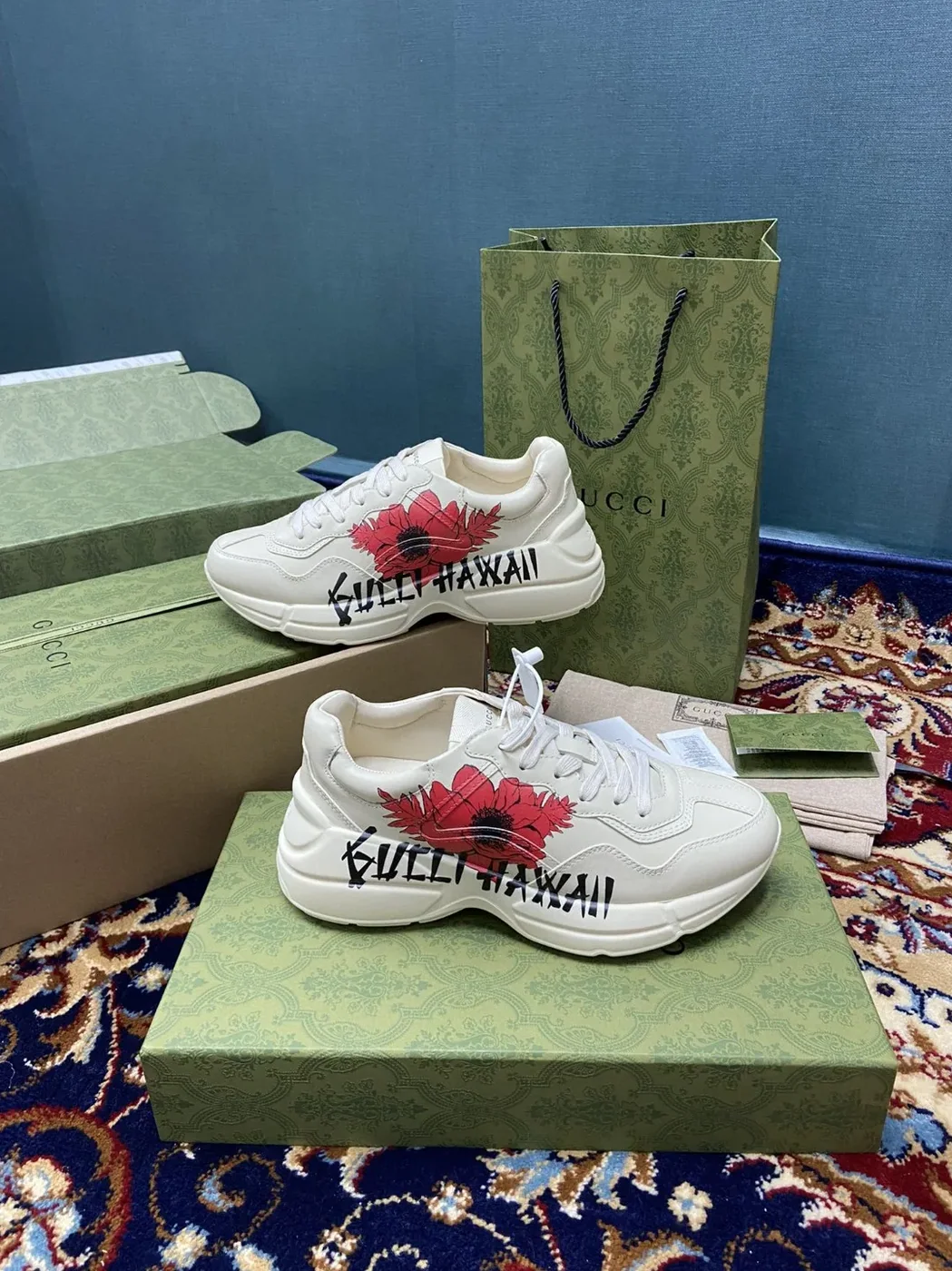 Gucci Rhyton Sneakers With Gucci Hawaii Poppy Print White Ivory
