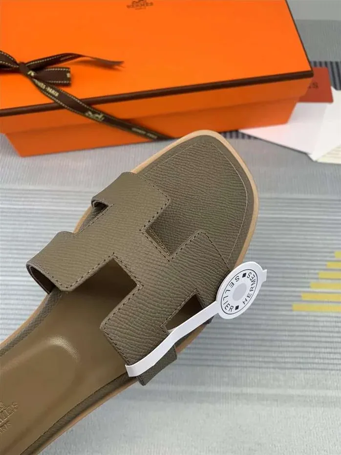 Hermes Oran Sandal Green Khaki