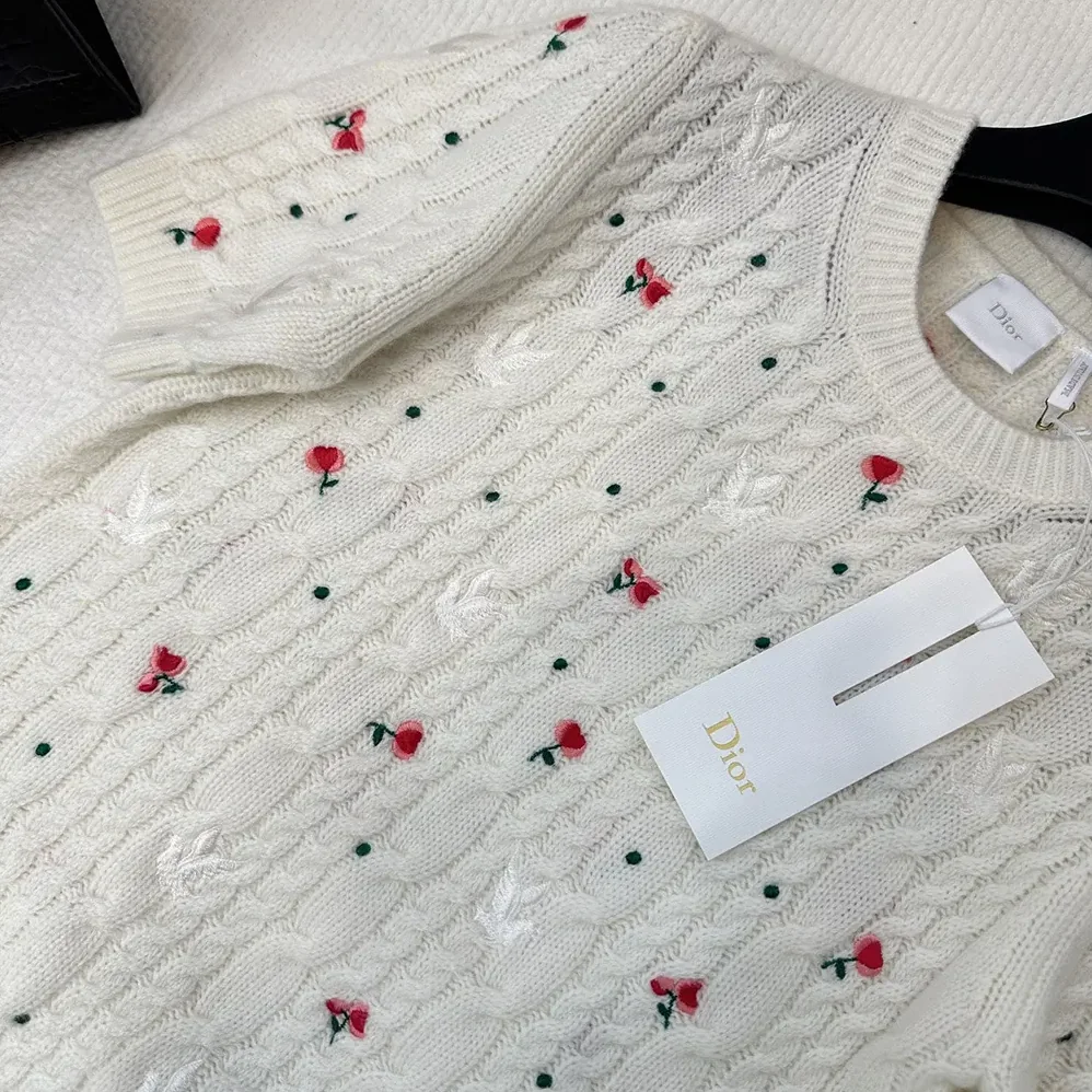 Dior Dioramour Embroidered Short-Sleeved Sweater Ecru Cashmere Cable for Women in Knit
