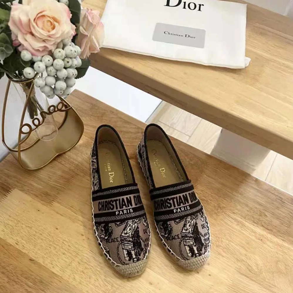 Dior Granville Espadrille Beige and Black Cotton Embroidered with Plan de Paris Motif for Women Dior Granville Espadrille Beige and Black Cotton Embroidered with Plan de Paris Motif for Women