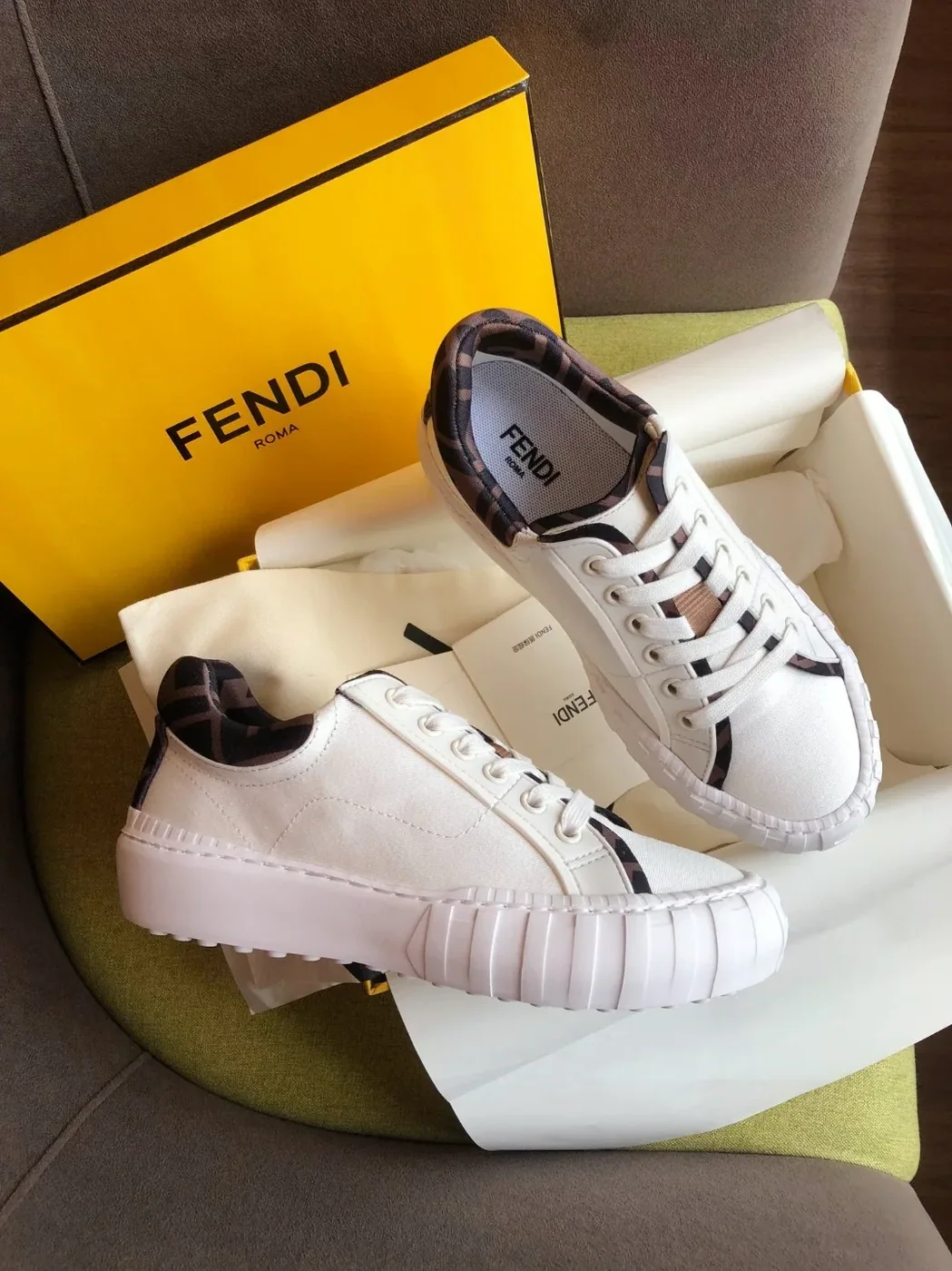 Fendi Force FF Lace-Ups Sneakers White 7E1414AF5A Fendi Force FF Lace-Ups Sneakers White 7E1414AF5A