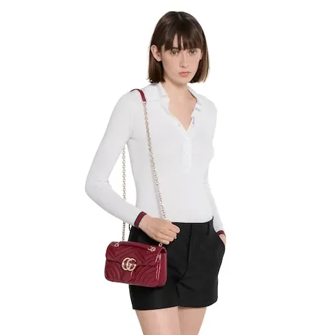 Gucci Marmont Small Shoulder Bag / Rosso Ancora Red Gold Hardware Gucci Marmont Small Shoulder Bag / Rosso Ancora Red Gold Hardware